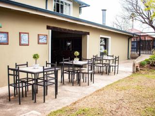 Colenso Lodge B&B - 5