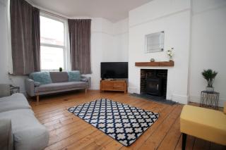 Cathedral House by Tŷ SA - Newport - 0