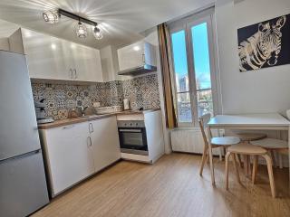 Nid Douillet au Bord du Canal #D - 7