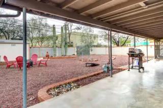 Perfect for travel nurses - 9