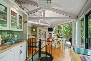 NEW LISTING Treetopper Knoll Chalet in Big Canoe - Marblehill - 0