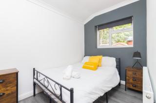 Flat 1L, Willow Brook, Private Parking, WiFi, Smart TV - Bedworth - 6