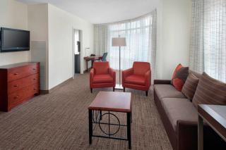 Residence Inn by Marriott Alexandria Old Town South at Carlyle - 2