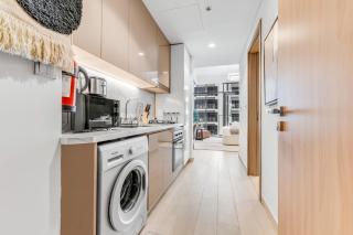 Stunning Studio with a View - 4