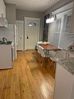 2bed Downtown House- Sleeps 6 - Milwaukee - 5