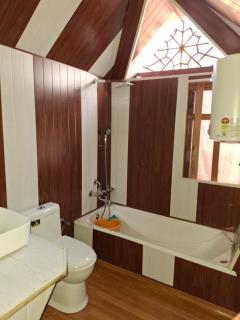 Swift houseboats - Srinagar - 2