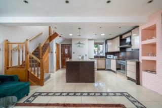 Beautiful 3 bedroom Maisonette - London - 0