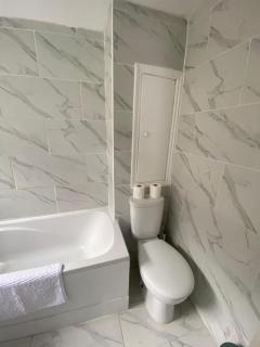 Large 3BR House in Harlow - Great Parndon - 4