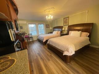 Gingerbread House Inn - We Are Open - Winter, Spring, Summer and Fall - 9