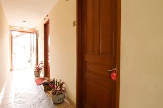 RedDoorz Plus near Parahyangan University - 7
