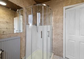 Comfortable & Convenient Spacious Private Room in Downshill Way London - Londra - 6