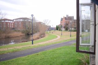 Lala lounge Stays - Stockton-on-Tees - 3