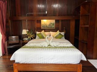 Why Worry Homestay & Café - - 2