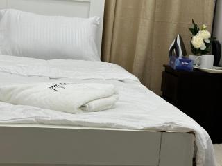 New Phenomenal Room with Sea View - Abu Dabi - 4