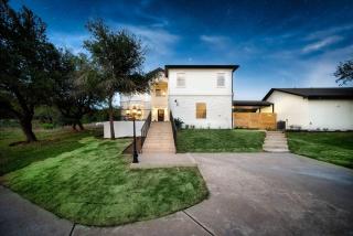 Private Pool Backyard BBQ Grill Luxurious Home - Driftwood - 2