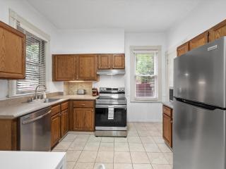 Oakland, Pittsburgh !B Stylish and Quiet Private Bedroom with Shared Bathroom - 3