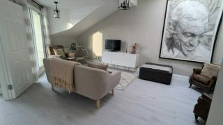 Spacious & stylish upgraded 1BD Malahide Marina - Malahide - 7