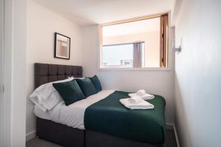 Bright & Contemporary 2 Bed Flat in Manchester - Manchester - 1