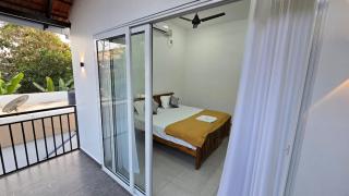 Waves Beach Homestay - Alappuzha - 4