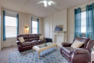 9 Mi to Downtown St Louis Apt with Fire Pit Access - Bella Villa - 6