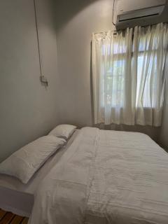 Home in Terengganu with PRIVATE POOL - 4