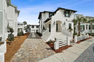 213 Sandyshore Shore To Please 6 BR 6BA steps from the beach - Panama City Beach - 0