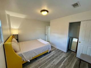 Bright Private Entrance New 2BD Close to DC & More - - 3