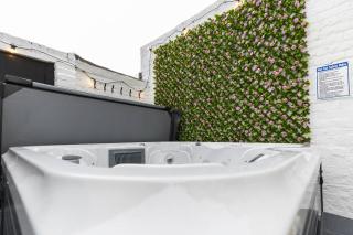 The View - Games Room - Hot Tub - Sleeps 22 - 9