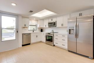 5 Mi to Fort Myers Beach Condo with Private Lanai! - Fort Myers - 2