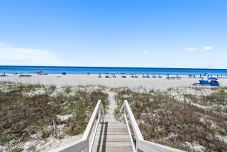 330 Beachside Premium Gulf Front Beach Service now included - Panama City Beach - 1
