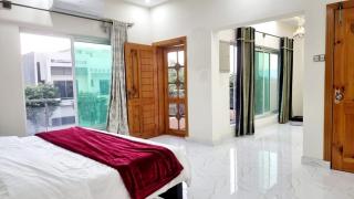 Haven Lodge, 5BR Entire Vacation Home in Bahria Enclave - 8