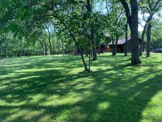 Creekside Country Estate - 1