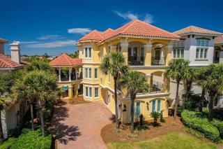 All Decked Out This is the one you want Gulf Front views 4 less - Destin - 0