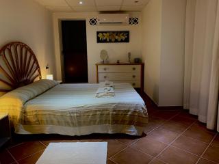 Grazioso appartamento in casa con giardino - La Maddalena - 4