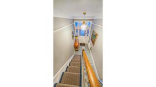 Spacious 4BR Retreat with Private Garden Zone 3 - Londra - 9