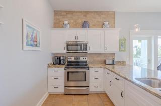 Barefoot Dreams Gulf Views Steps from Sand Pool The Best Area - Panama City Beach - 5