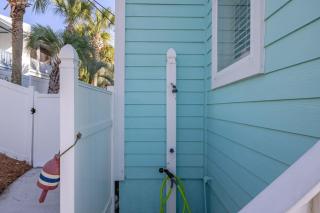 Barefoot Dreams Gulf Views Steps from Sand Pool The Best Area - Panama City Beach - 1