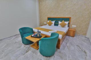 Premium Suites Fully Air Conditioning Spacious & Luxury Room With Great Restaurant & Free Parking Facility- Free Wifi Free Pick Up From Station!!! Top Rated & Most Amazing Family Preferred Hotel In Ayodhya - Ayodhya - 8