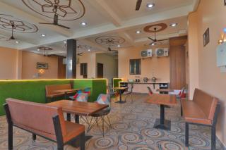 Premium Suites Fully Air Conditioning Spacious & Luxury Room With Great Restaurant & Free Parking Facility- Free Wifi Free Pick Up From Station!!! Top Rated & Most Amazing Family Preferred Hotel In Ayodhya - Ayodhya - 0