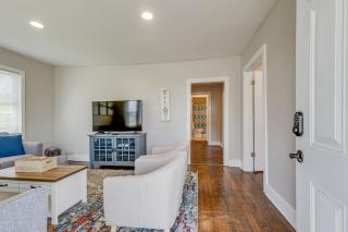 Midtown, Centennial, Vanderbilt Cozy, Cute, Private, and very Convenient - 607 28th Ave. Unit A - 7