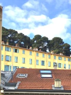 Nice port quartier antiquaire - 3