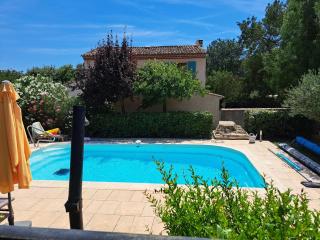 Maison en Provence verte entre mer et lacs - Camps-la-Source - 9