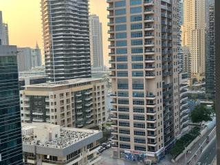 Cozy Studio- Dubai Marina - 2