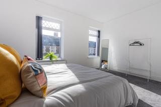 The Luxury Home Free Parking 10 Min Walk to Cardiff Town - Cardiff - 3