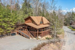 Kelly's Cozy Cabin 4 bedroom Parkway - 8