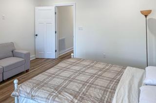 Rehoboth Coastal Highway --- 35639 South St Unit 2 - 4