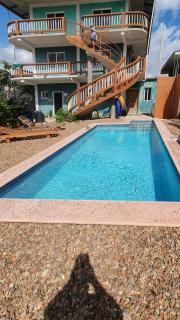 Hilltop Horizon Guesthouse - 4