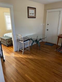 Cozy One Bedroom Apartment - Los Angeles - 6