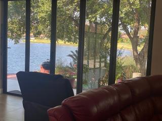 Peaceful picturesque Pecanwood - Hartbeespoort - 1