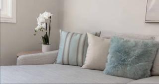 Casa Queen East - Modern 2BR Suite in Leslieville - 4